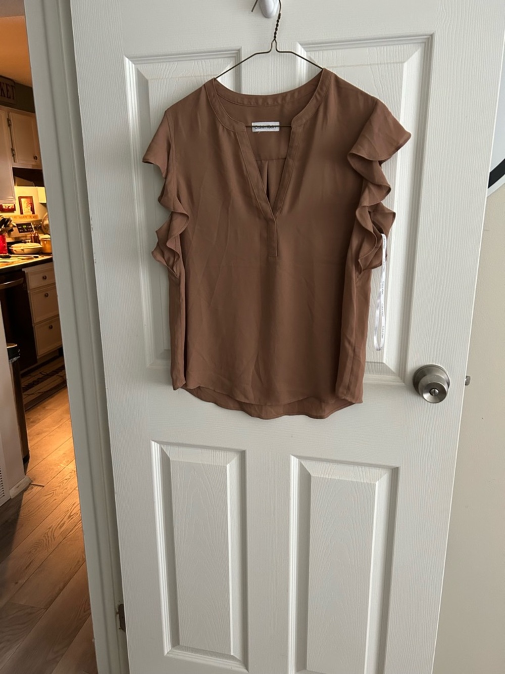 Women's Ruffle Sleeve V-Neck Top - Brown